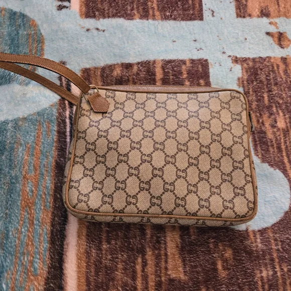 Gucci Plus Beige and Brown Women's Bag - Picture 3 of 4